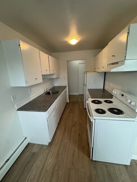 More Photos Of 1753 Upland St, Prince George Apartments For Sale