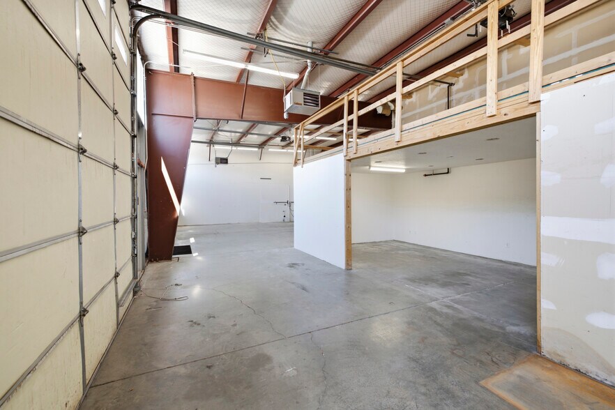More Photos Of 449-477 Denver Ave, Loveland Light Distribution For Lease