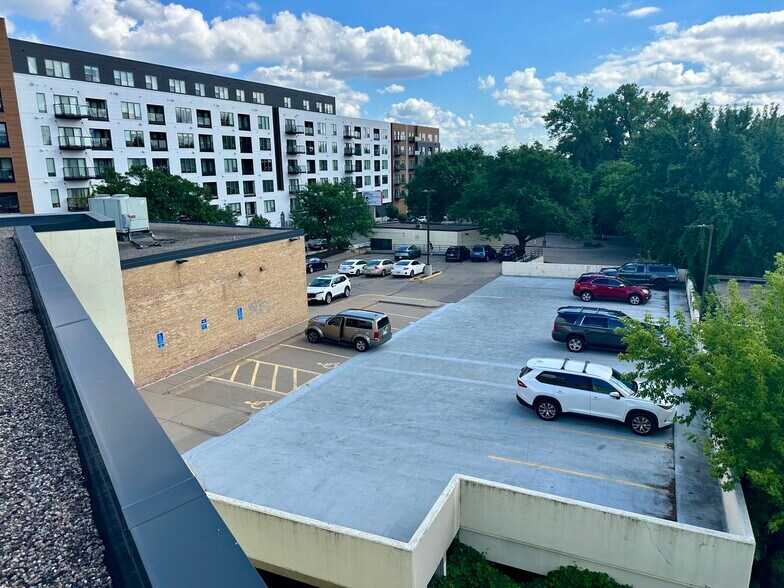 More Photos Of 3410-3430 SE University Ave, Minneapolis General Retail For Sale