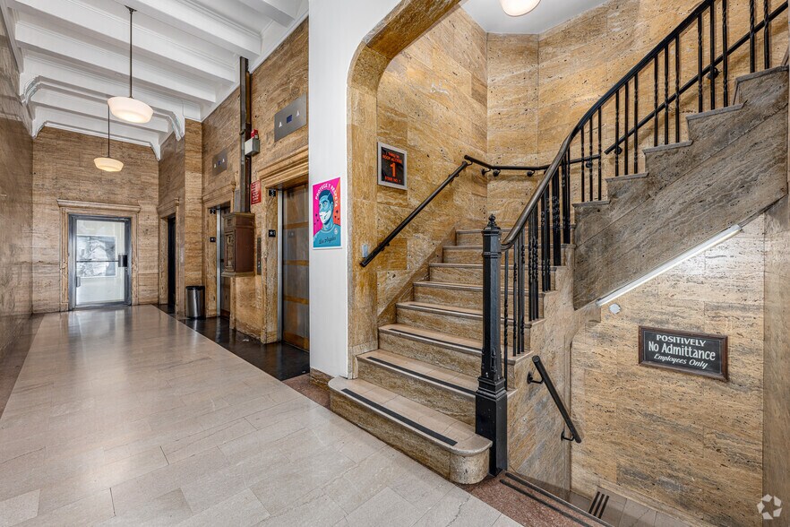 More Photos Of 122 E 7th St, Los Angeles Loft Creative Space For Lease