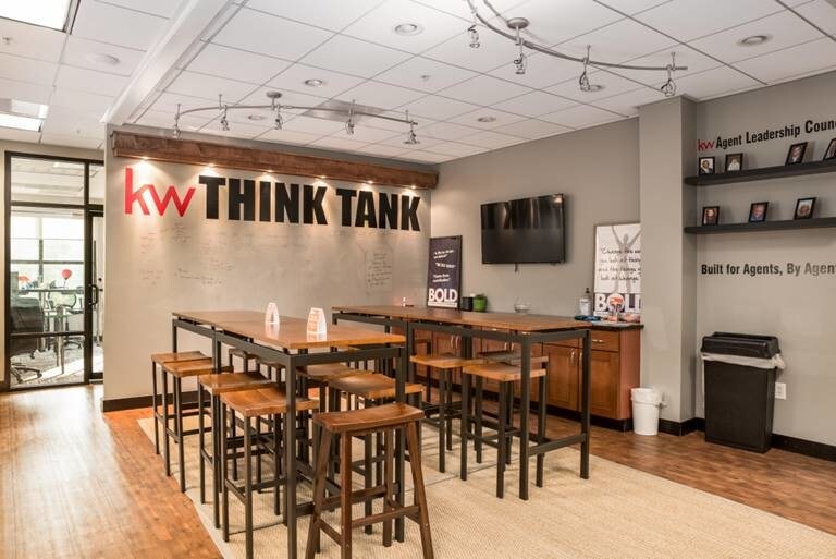 More Photos Of 496 Bramson Ct, Mount Pleasant Office For Lease