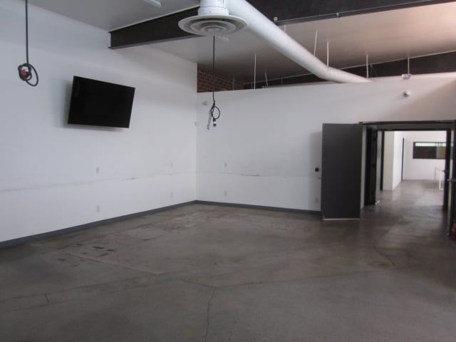 More Photos Of 11165 Tennessee Ave, Los Angeles Service For Sale