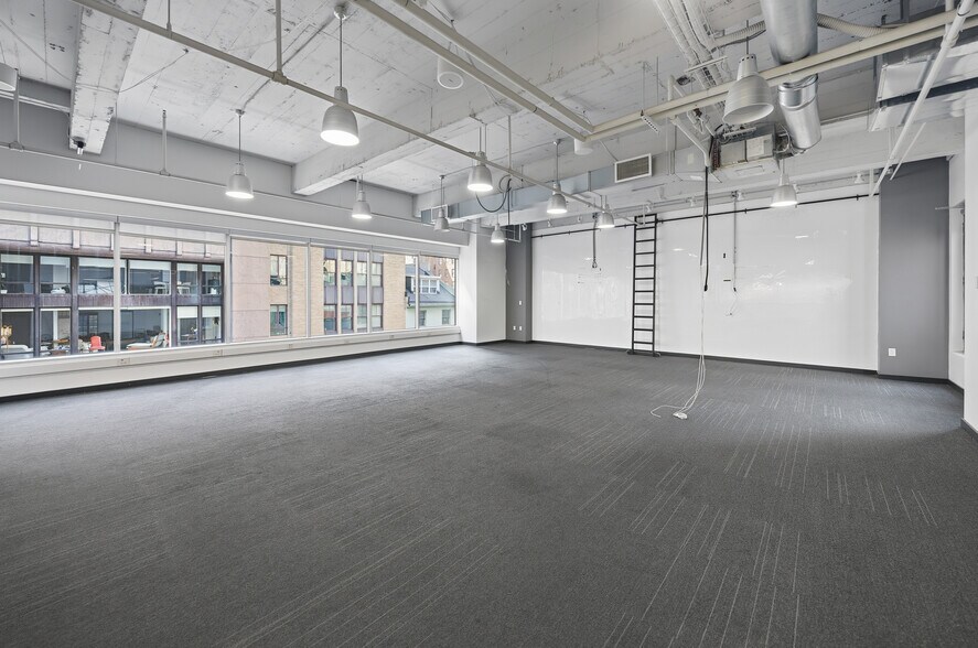 More Photos Of 1619 Walnut St, Philadelphia Office For Lease