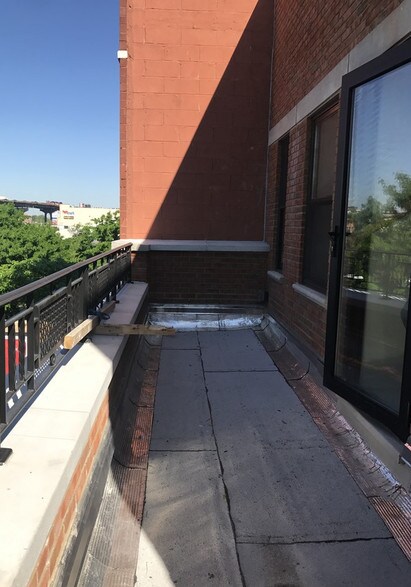 More Photos Of 147 11th St, Brooklyn Office For Lease