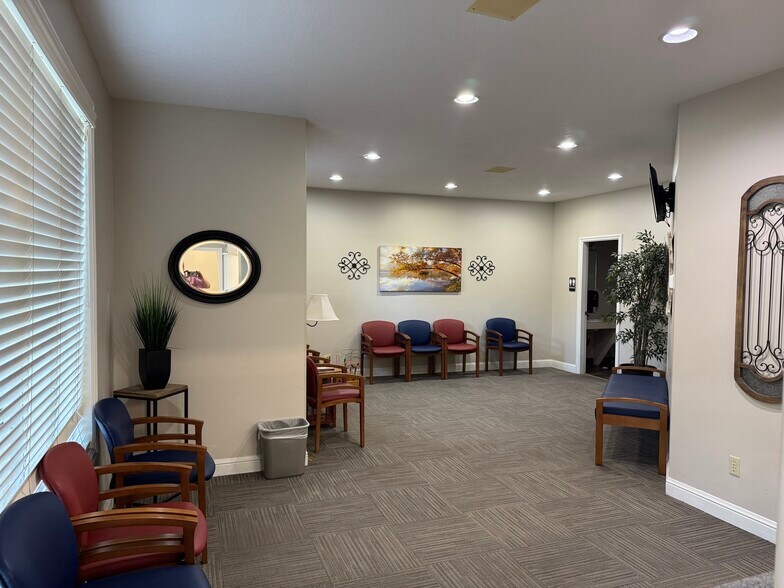 More Photos Of 97 Professional Way, Payson Office For Sale
