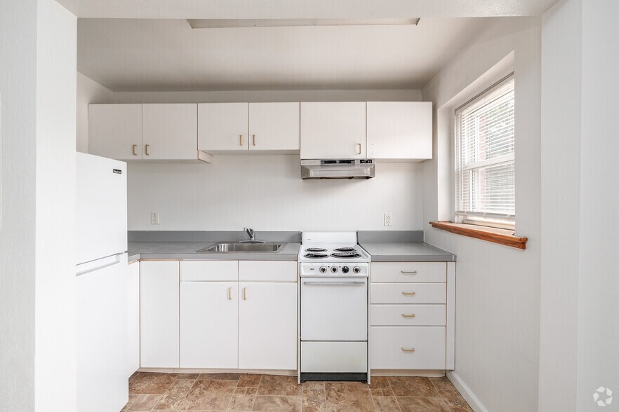 More Photos Of 2 Crandall St, Binghamton Apartments For Sale