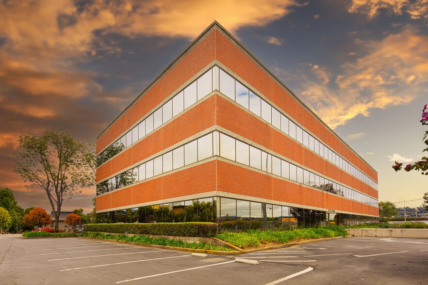 More Photos Of 3130 La Selva St, San Mateo Office For Lease