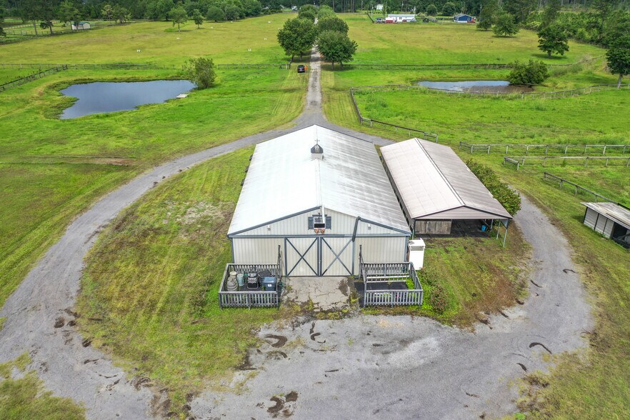 More Photos Of 46700 Middle Rd, Callahan Land For Sale