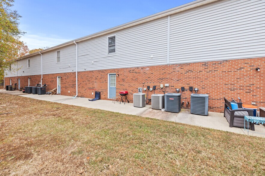 More Photos Of 3456-3480 Jondon Ln, Gastonia Apartments For Sale
