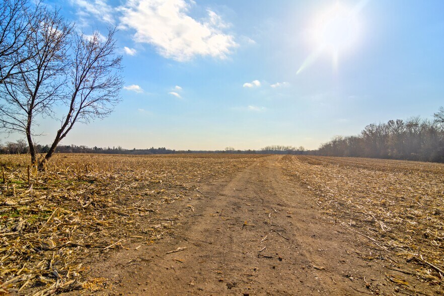 More Photos Of 19925 W Indian Creek Rd, Long Grove Land For Sale