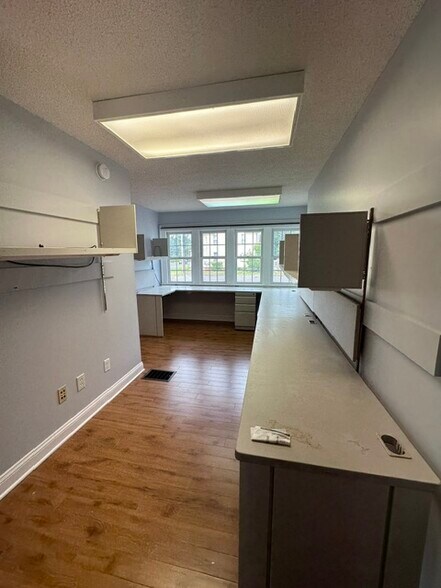 More Photos Of 58 E Main St, Plainville Office Residential For Lease