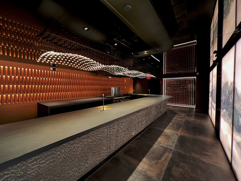 More Photos Of 21 W 35th St, New York Restaurant For Sale