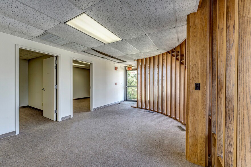 More Photos Of 5950 E Admiral Pl, Tulsa Lodge Meeting Hall For Sale