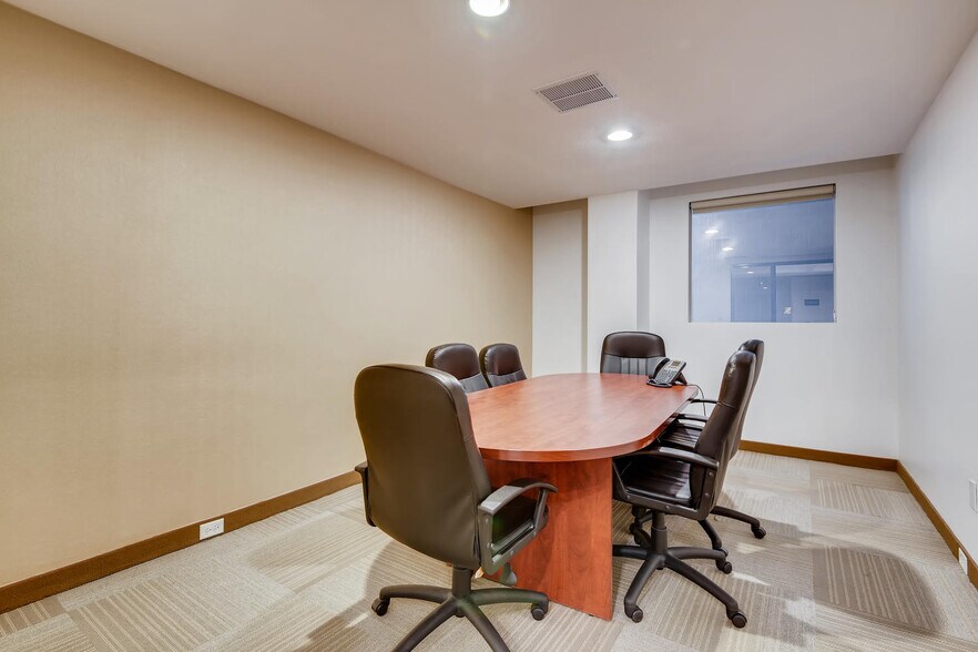 More Photos Of 228 S 4th St, Las Vegas Office For Sale