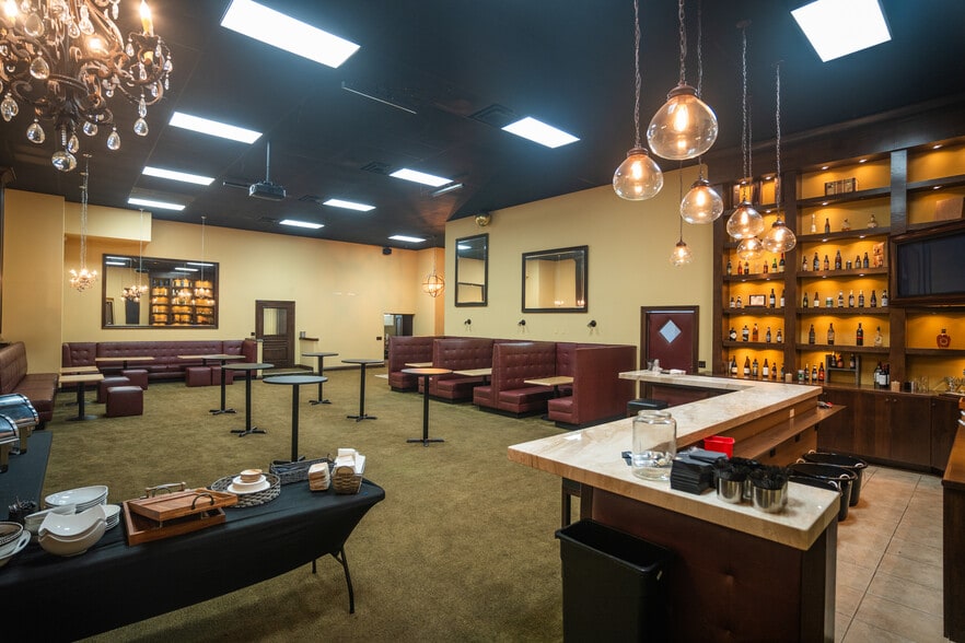 More Photos Of 1321 Sartori Ave, Torrance Storefront Retail Office For Lease