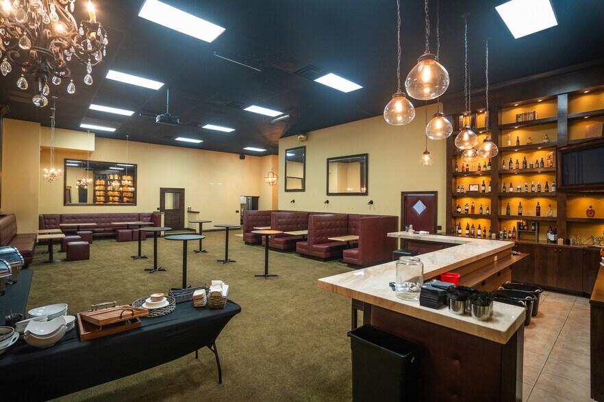 More Photos Of 1321 Sartori Ave, Torrance Storefront Retail Office For Lease