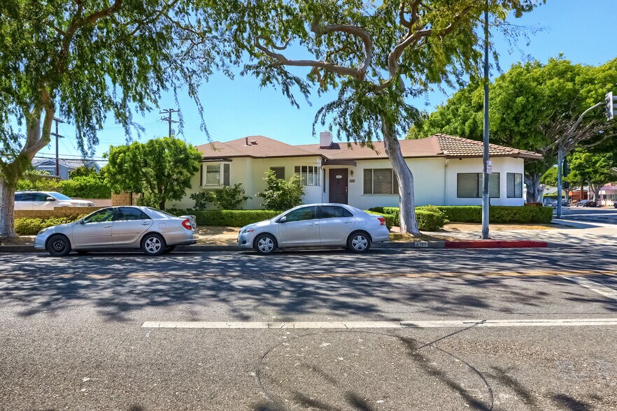 More Photos Of 4381-4385 Overland Ave, Culver City Office Residential For Sale
