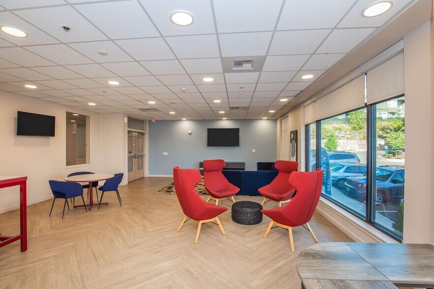 More Photos Of 15300 33rd Ave S, Seatac Apartments For Lease