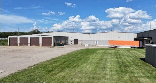 More Photos Of 15401 Industrial Dr, Schoolcraft Warehouse For Lease