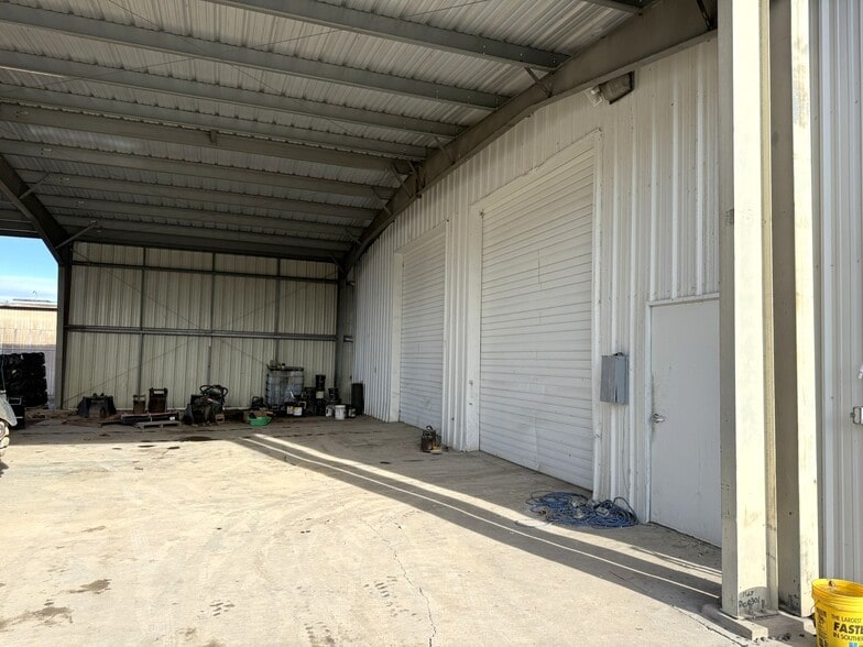 More Photos Of 3344 Washburn Way, Klamath Falls Warehouse For Lease