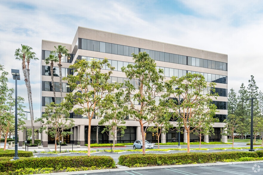More Photos Of 1401 Dove St, Newport Beach Office For Lease