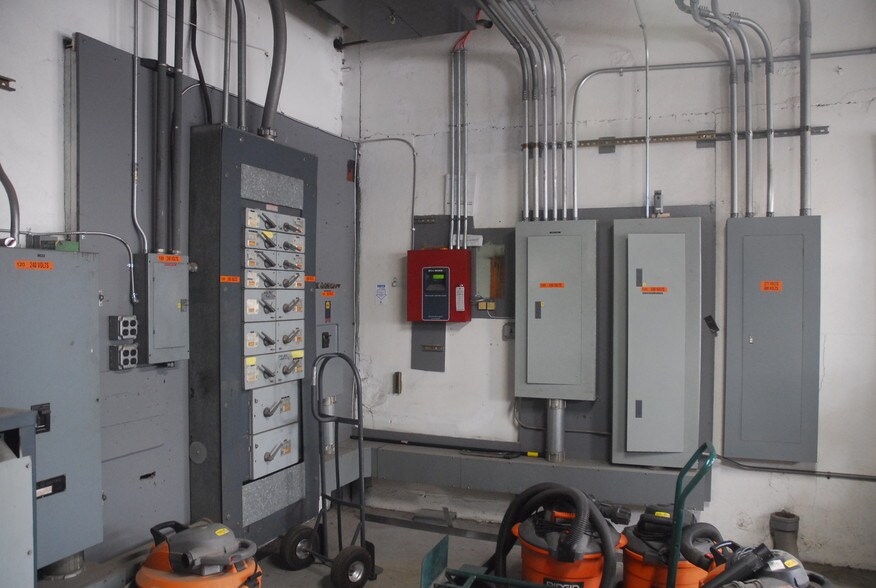 More Photos Of 950 Pembroke Rd, Bethlehem Manufacturing For Lease
