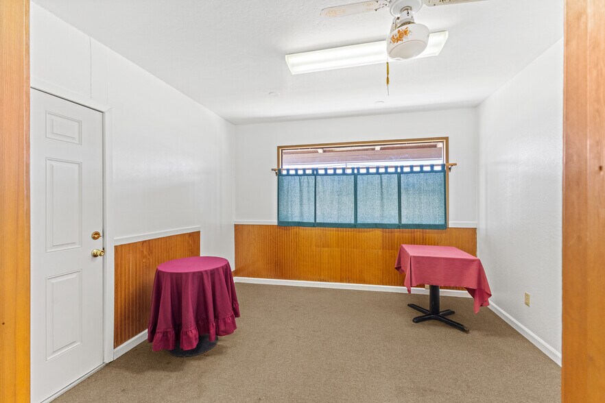 More Photos Of 1455 Oregon ave, Bandon General Retail For Sale