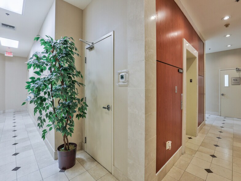 More Photos Of 2252 Killearn Center Blvd, Tallahassee Office For Lease