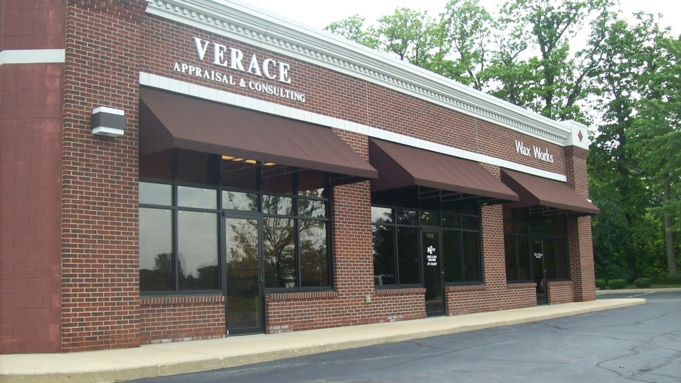 More Photos Of 1602-1650 N Bell School Rd, Rockford Storefront Retail Office For Lease