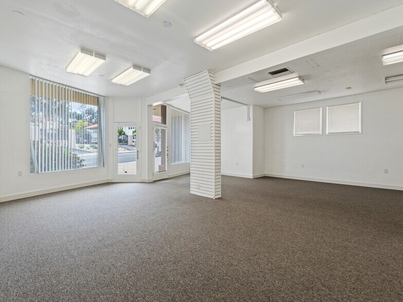 Primary Photo Of 7940 La Mesa Blvd, La Mesa Office For Lease