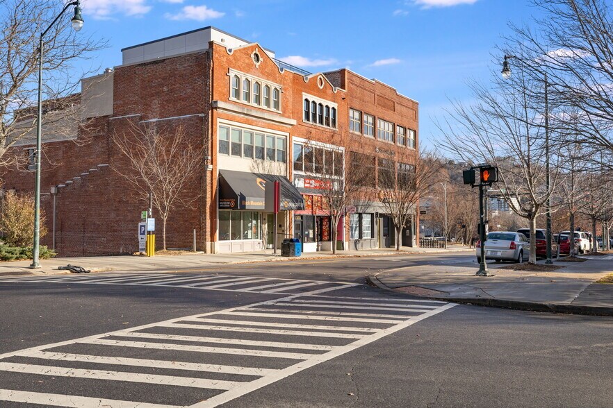 More Photos Of 122 College St, Asheville Storefront Retail Residential For Sale