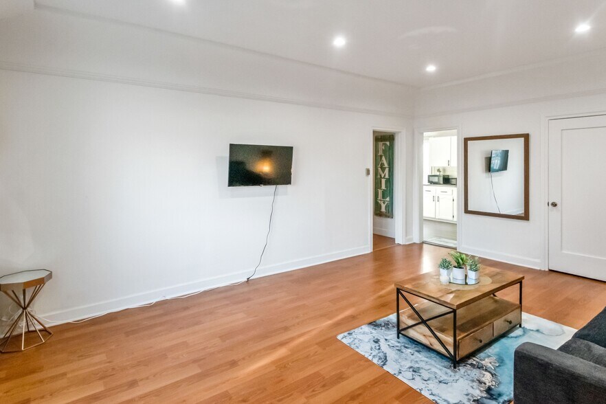 More Photos Of 1296 S Citrus Ave, Los Angeles Apartments For Sale