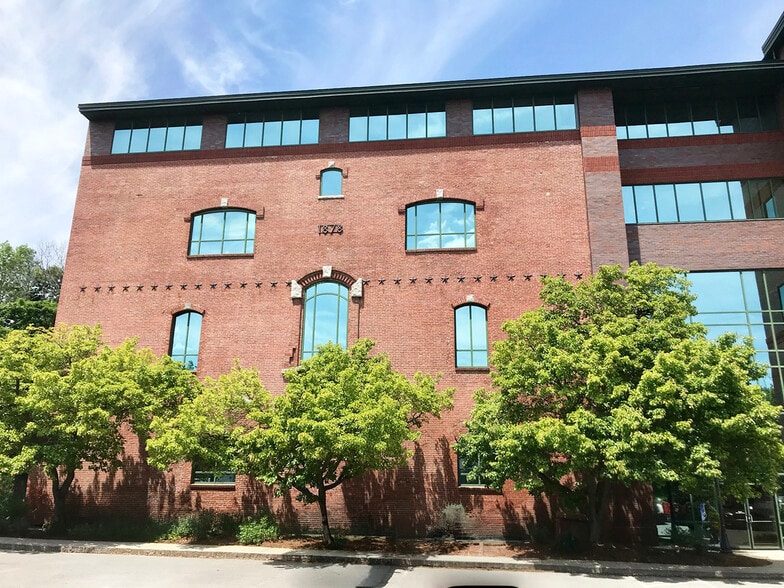More Photos Of 1 Cate St, Portsmouth Office For Sale