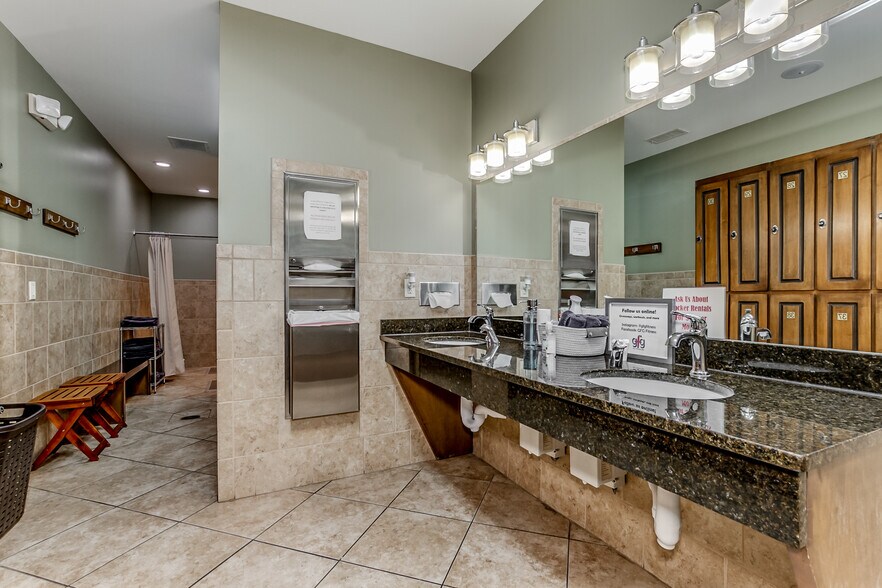 More Photos Of 1030 13th St E, Tuscaloosa Freestanding For Sale