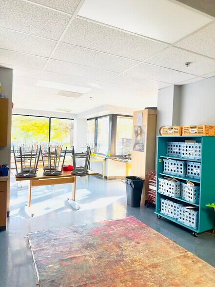 More Photos Of 7215 Corporate Ct, Frederick Office For Lease