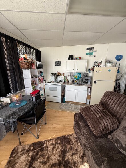 More Photos Of 25 Hartford St, Rumford Apartments For Sale