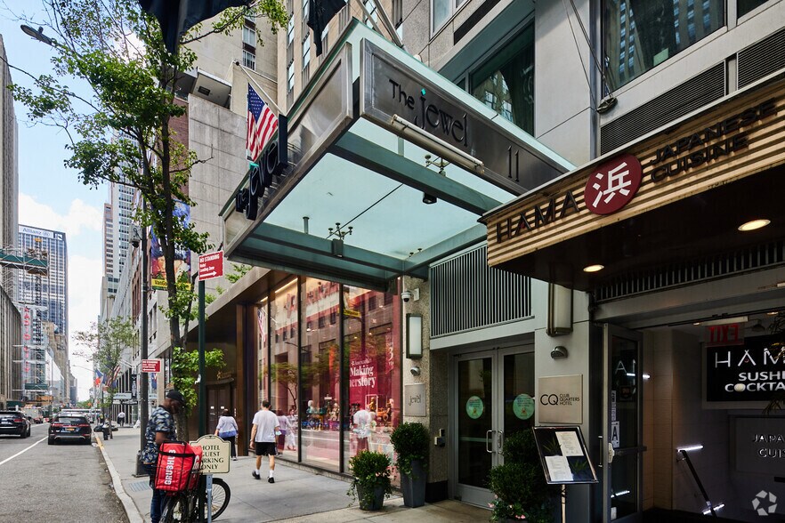 More Photos Of 11-13 W 51st St, New York Hotel For Lease