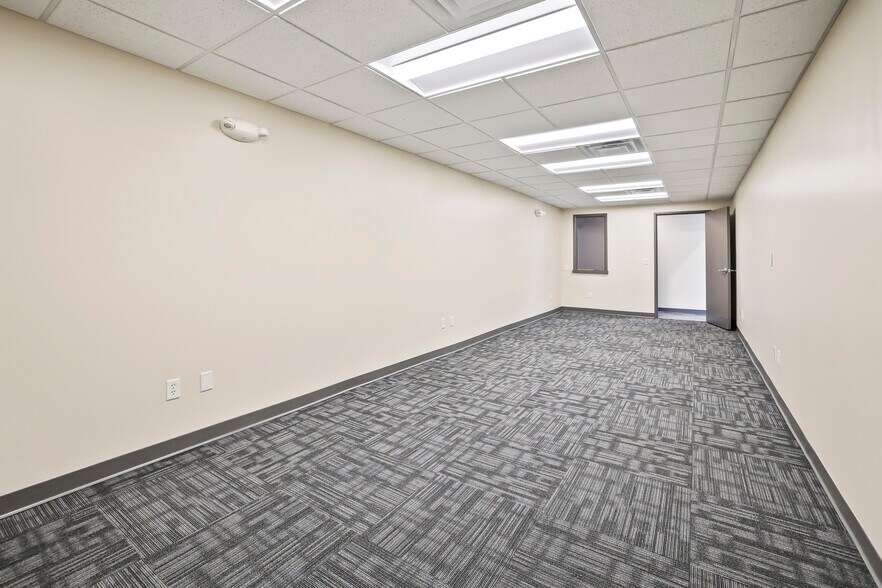 More Photos Of 1401 Mount Vernon Rd, Newark Manufacturing For Lease