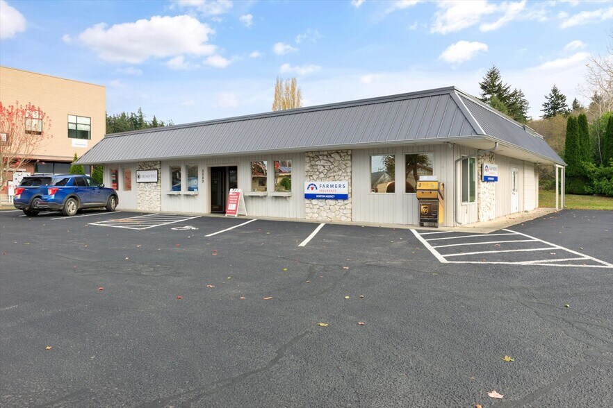 More Photos Of 5589 Harbor Road Rd, Freeland Office Residential For Sale