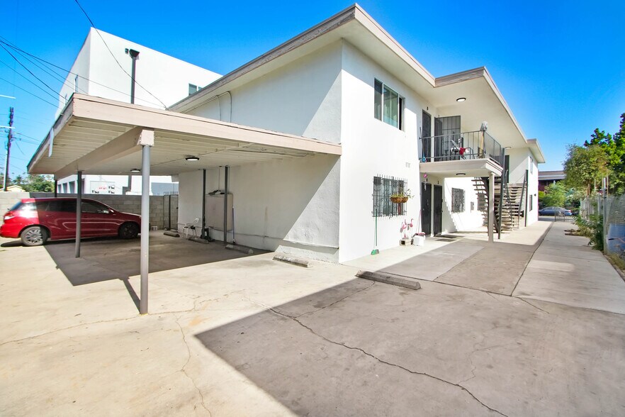 More Photos Of 1862 W 20th St, Los Angeles Apartments For Sale
