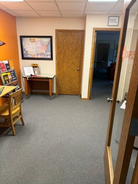 More Photos Of 5930 Seminole Centre Ct, Madison Office For Lease