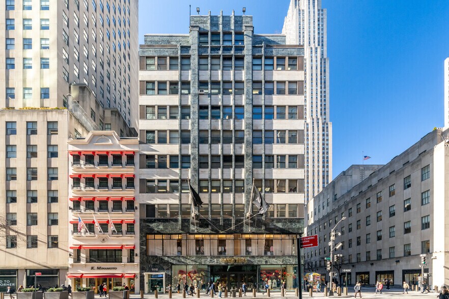 More Photos Of 608 Fifth Ave, New York Office For Lease
