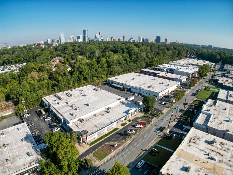 More Photos Of 690 Miami Cir NE, Atlanta Storefront For Lease