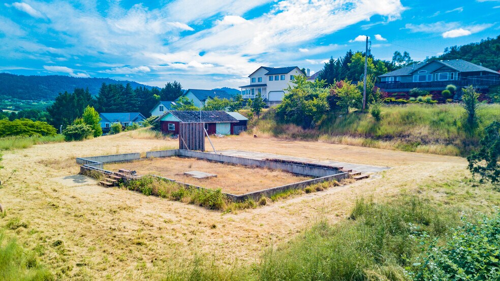 More Photos Of 2240 NW Merle Ave, Roseburg Land For Sale