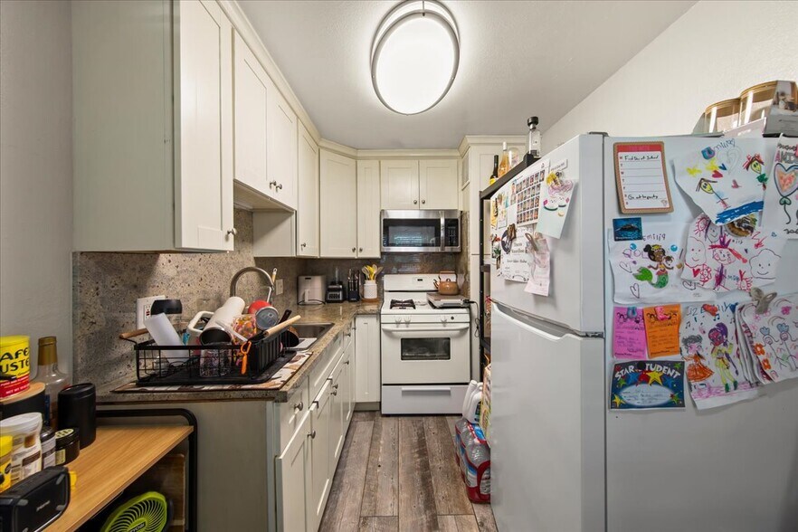 More Photos Of 370 N Fairoaks Ave, Sunnyvale Apartments For Sale