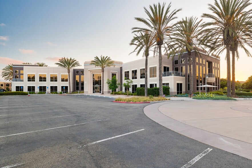 More Photos Of 5770 Fleet St, Carlsbad Unknown For Lease