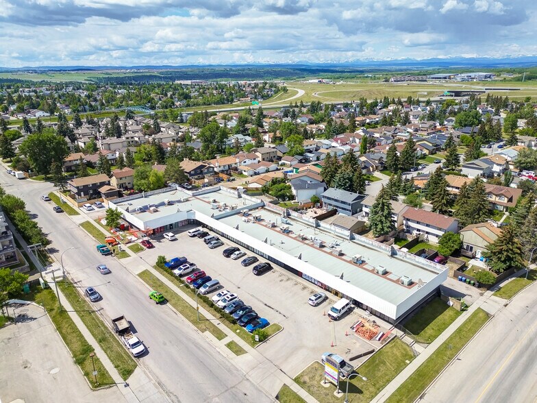 More Photos Of 11225-11237 30th St SW, Calgary Storefront Retail Office For Lease