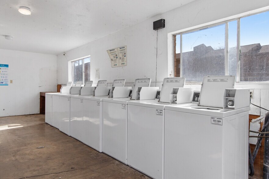 More Photos Of 1500 Sam Houston, Harlingen Apartments For Sale