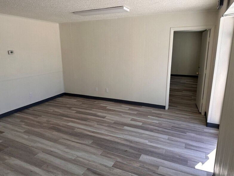 More Photos Of 1930 Suntide Rd, Corpus Christi Warehouse For Lease