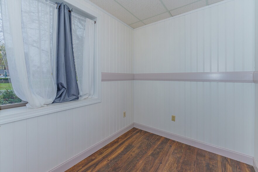 More Photos Of 961-963 State Route 146, Clifton Park Medical For Lease